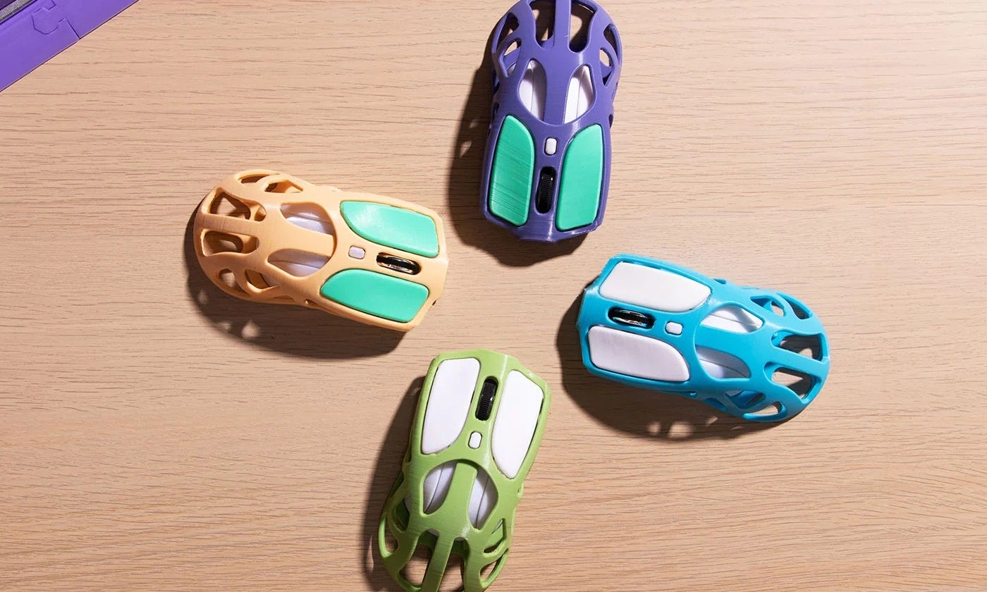 Unleash creativity in 4 colors①.